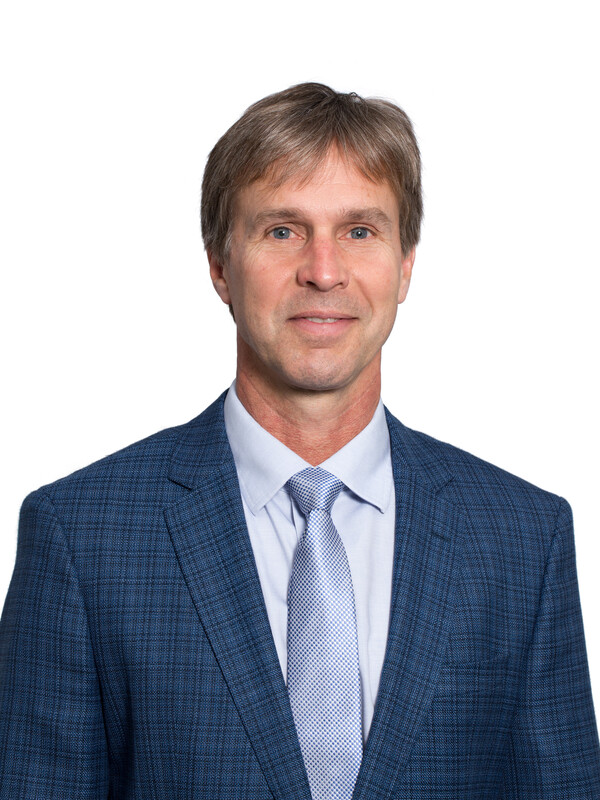 Dr. Stuart Murdoch